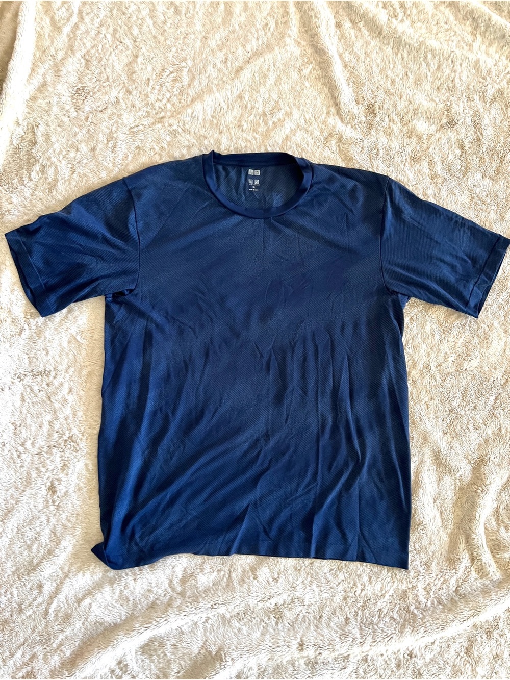 UNIQLO Men's Navy Blue Lightweight Top Size XL